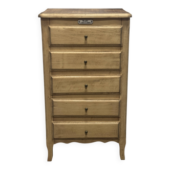 Chiffonier