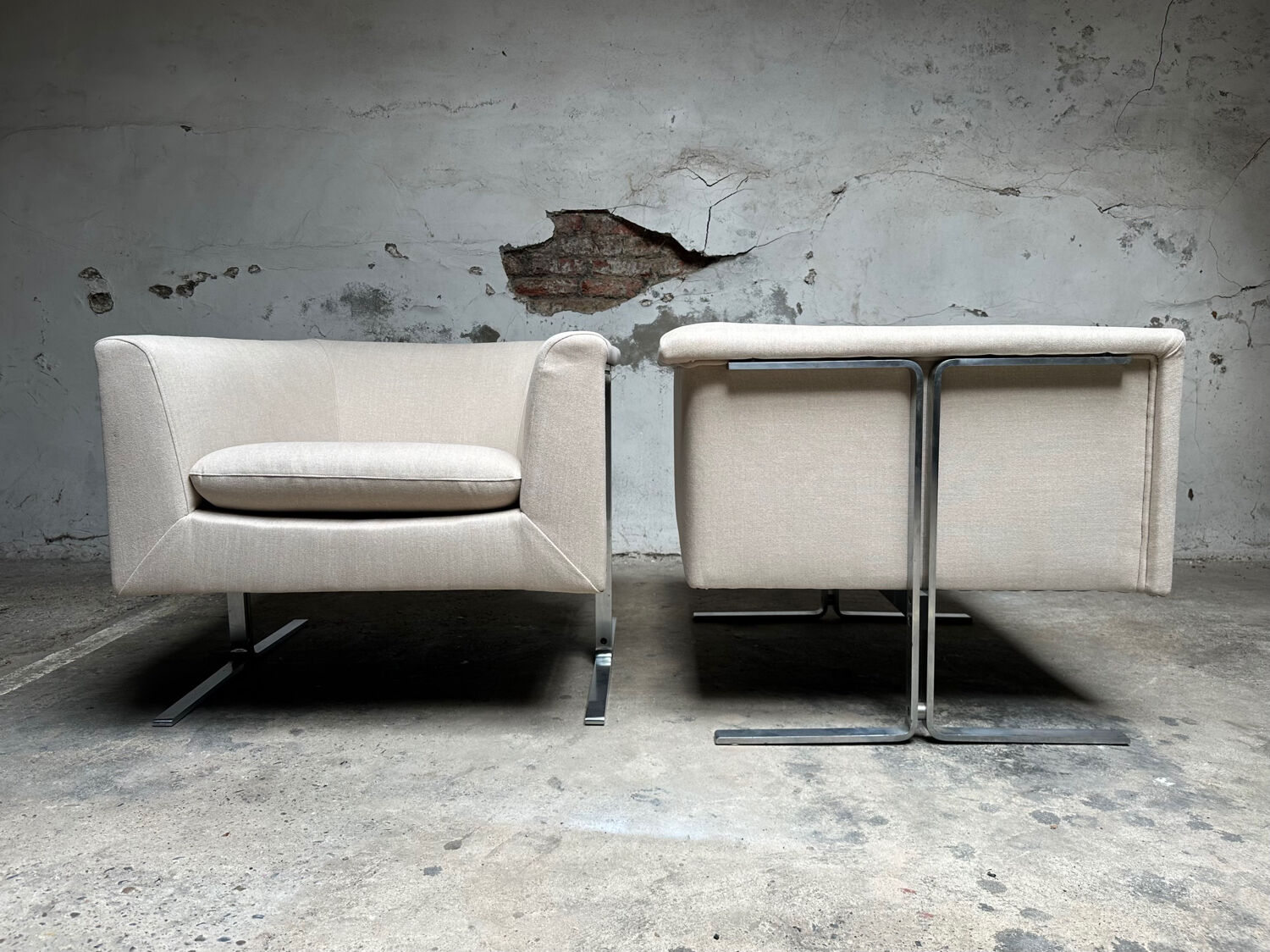 Set of two Artifort lounge chairs by Geoffrey Harcourt