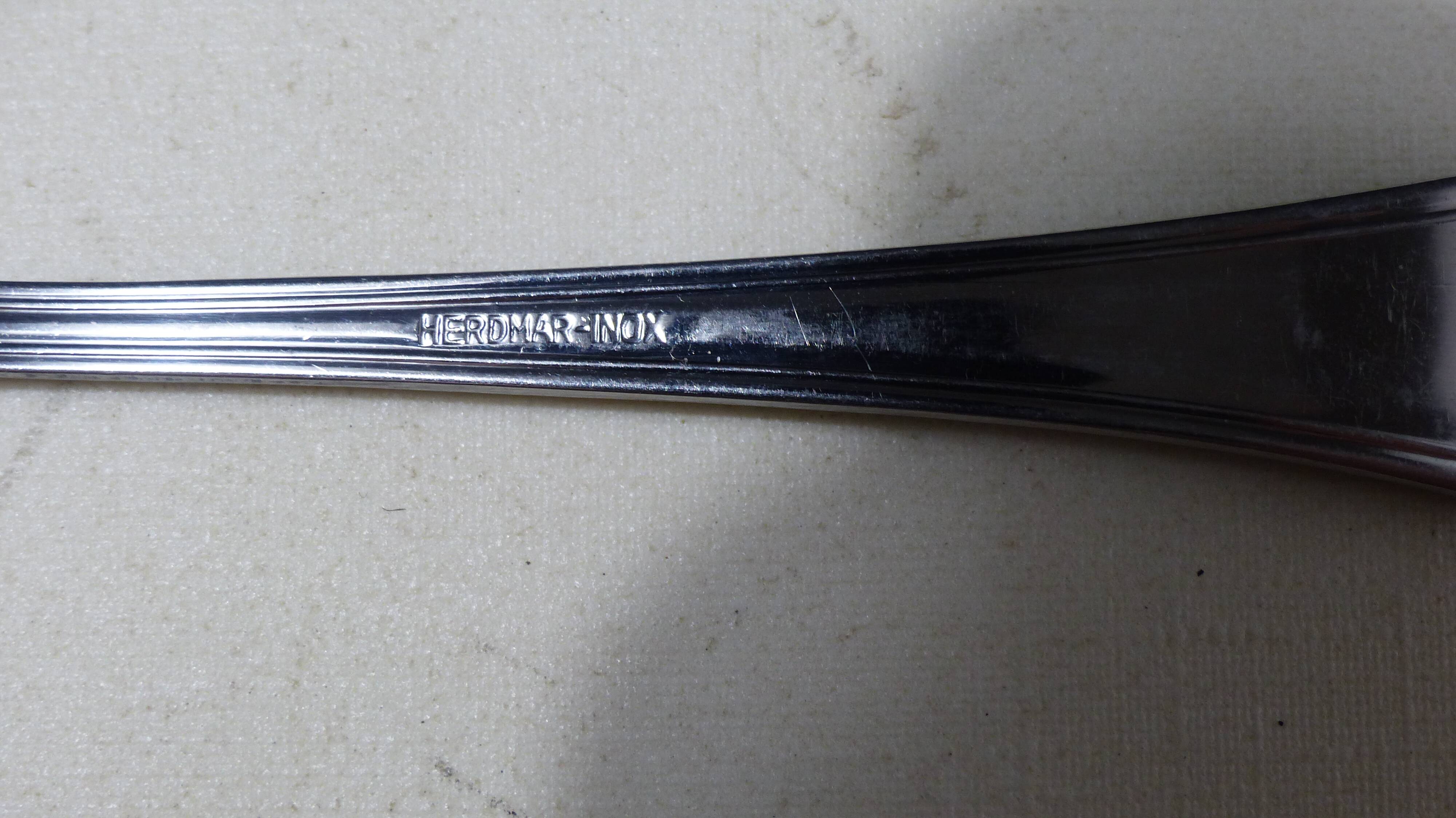 12 fish place settings