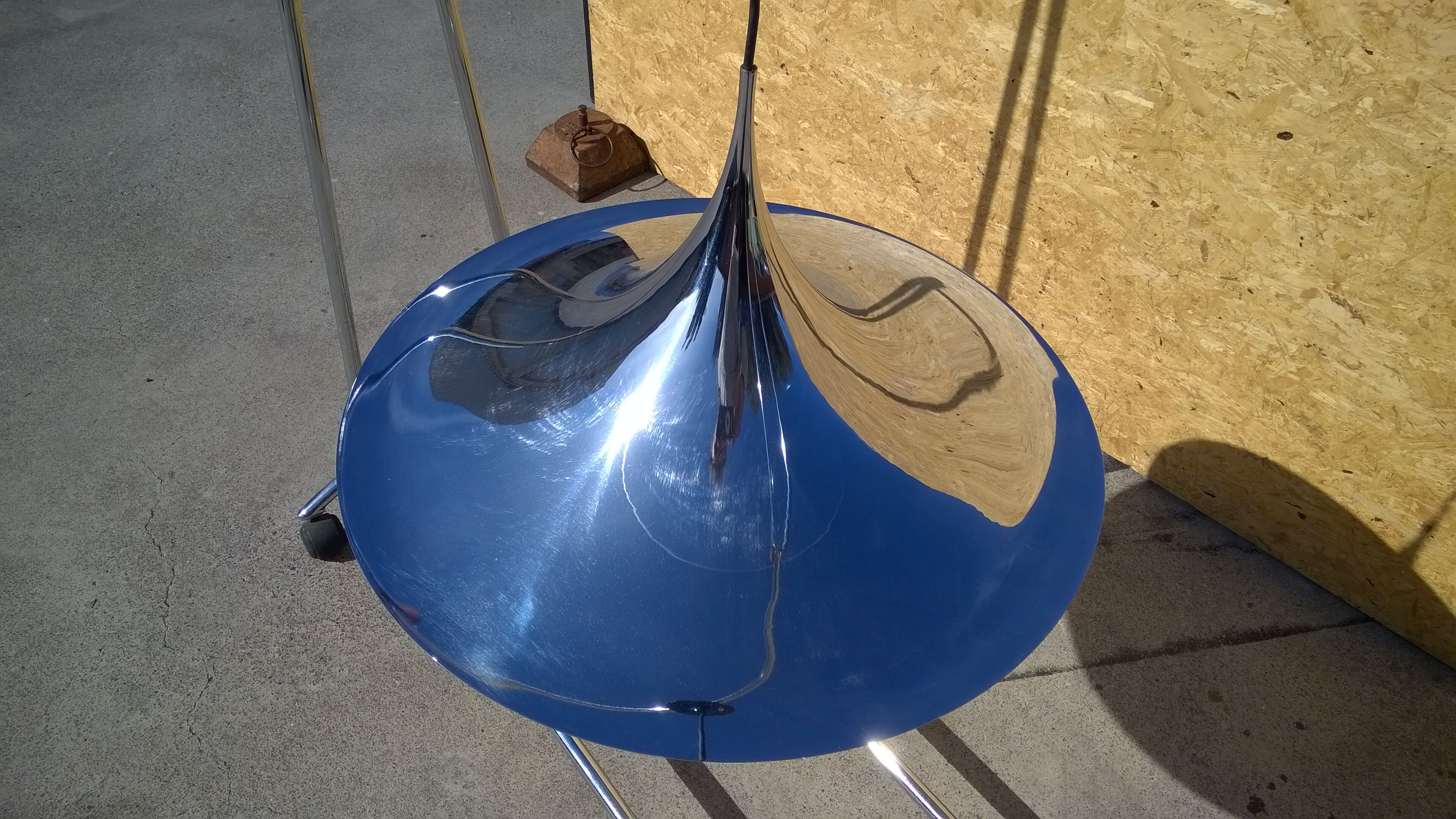 "Semi" suspension by Torsten-Thorup