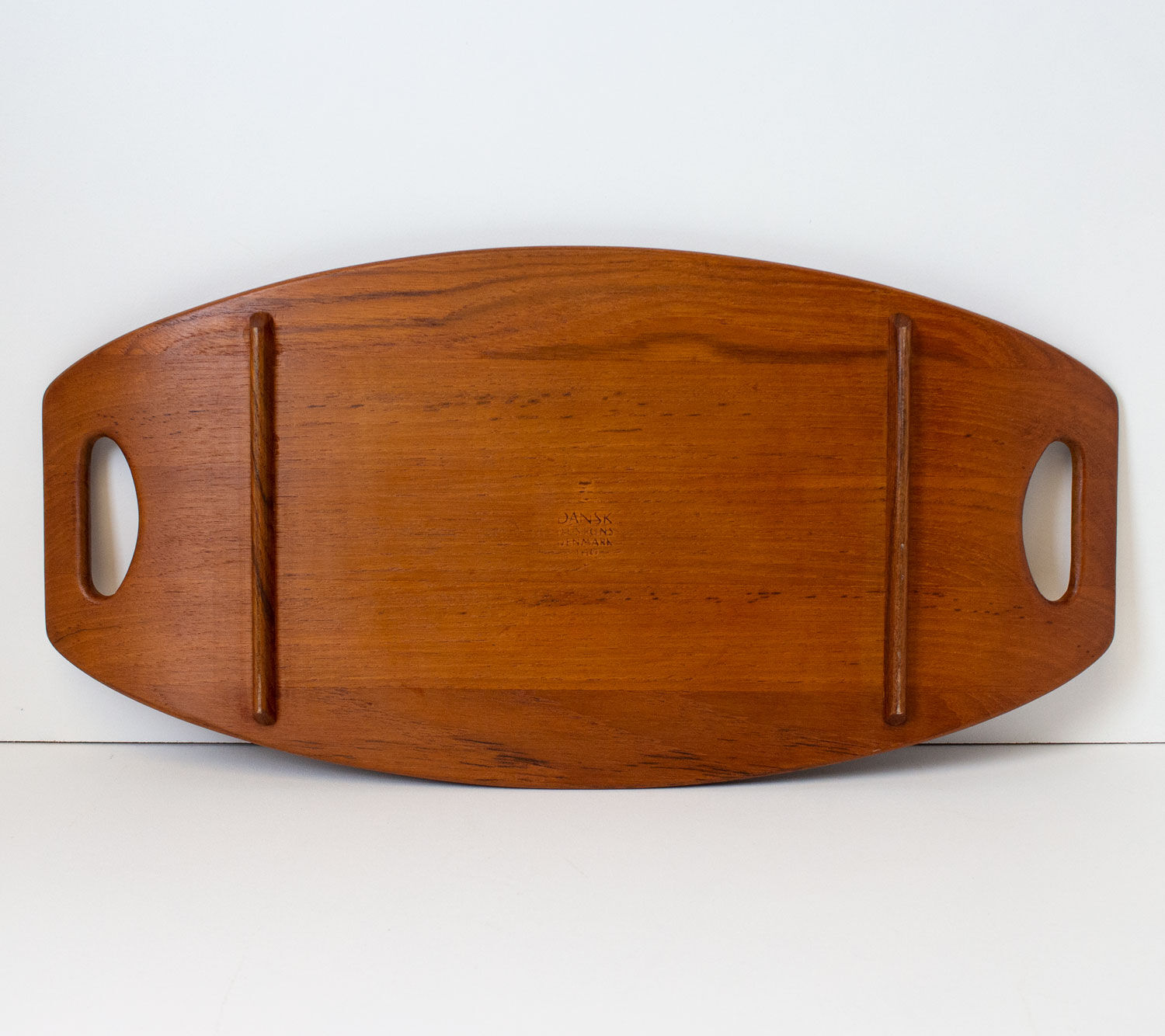 Plateau en teck danois par Jens Quistgaard pour Dansk, années 1950