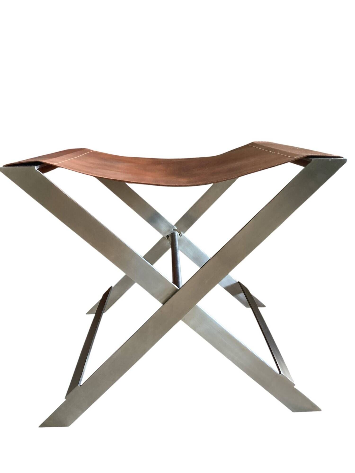 FOLDING STOOL KNOWN AS "PLOYANT" IN BRUSHED STEEL AND LEATHER, SIGNED AMAURY WATINE