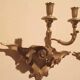 Paire de appliques murales antiques en bois doré du 19ème siècle.