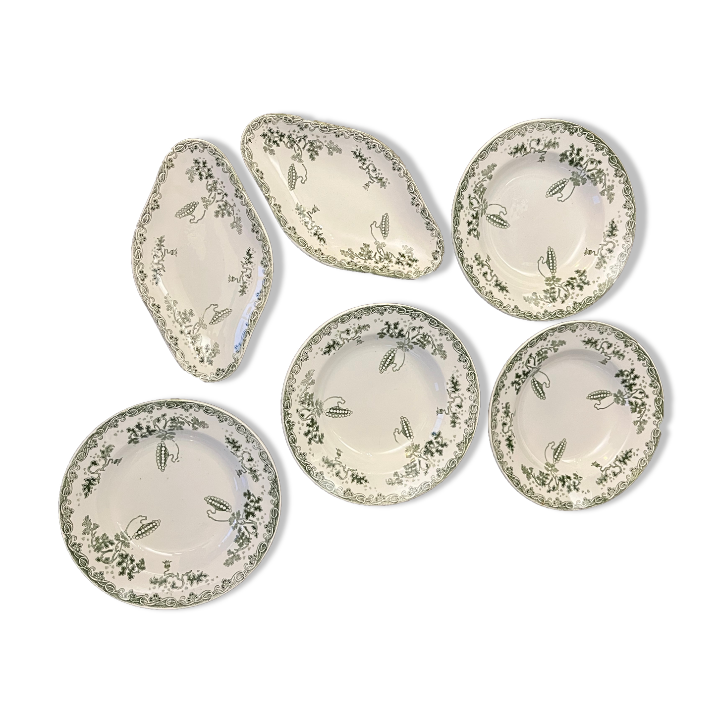 Plates and terra de fer raviers