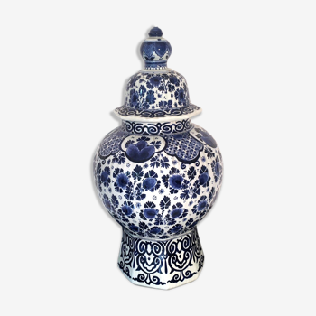 Delft earthenware vase