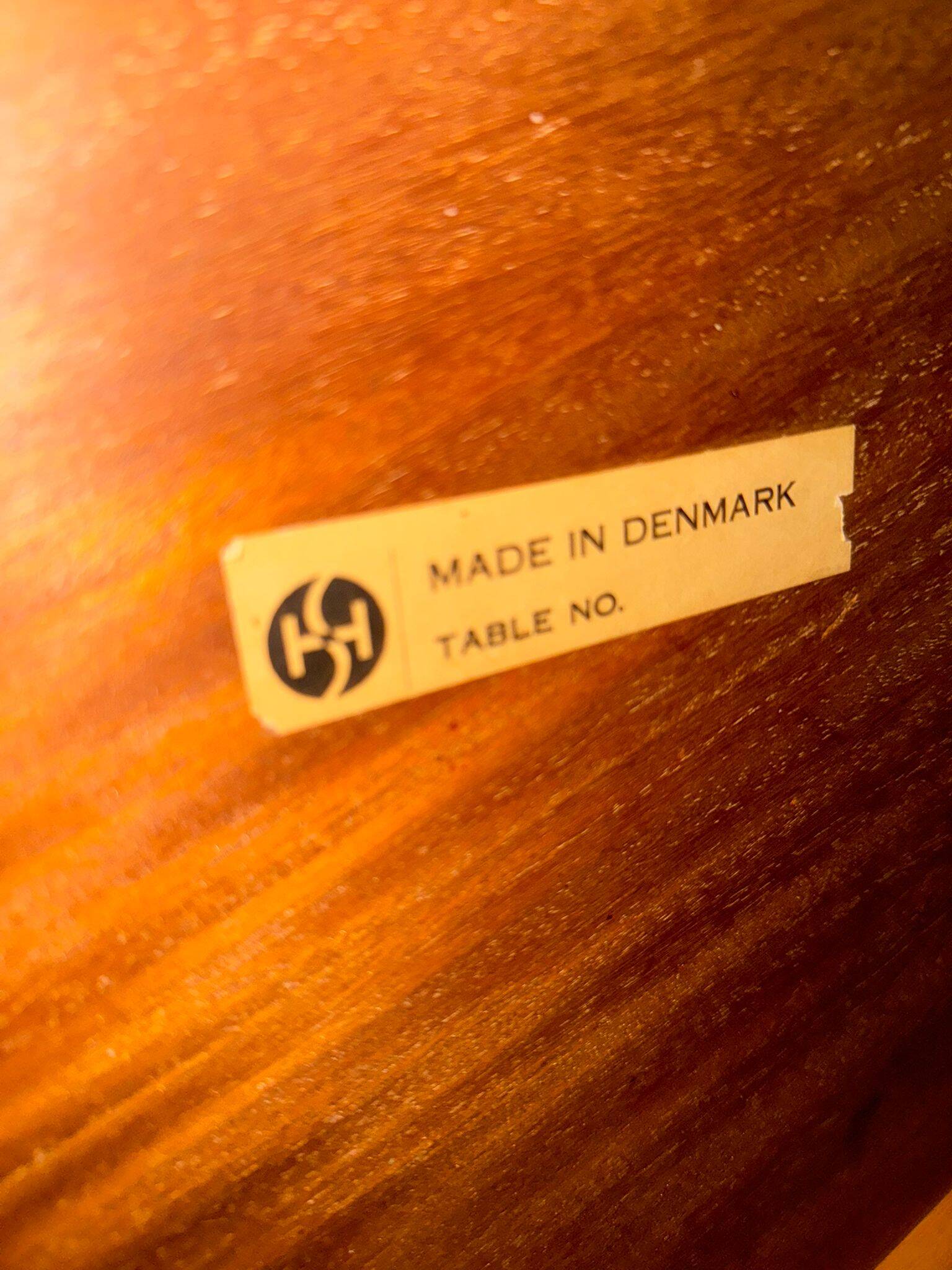 Grande table à manger extensible en palissandre brésilien par H. Sigh & Son