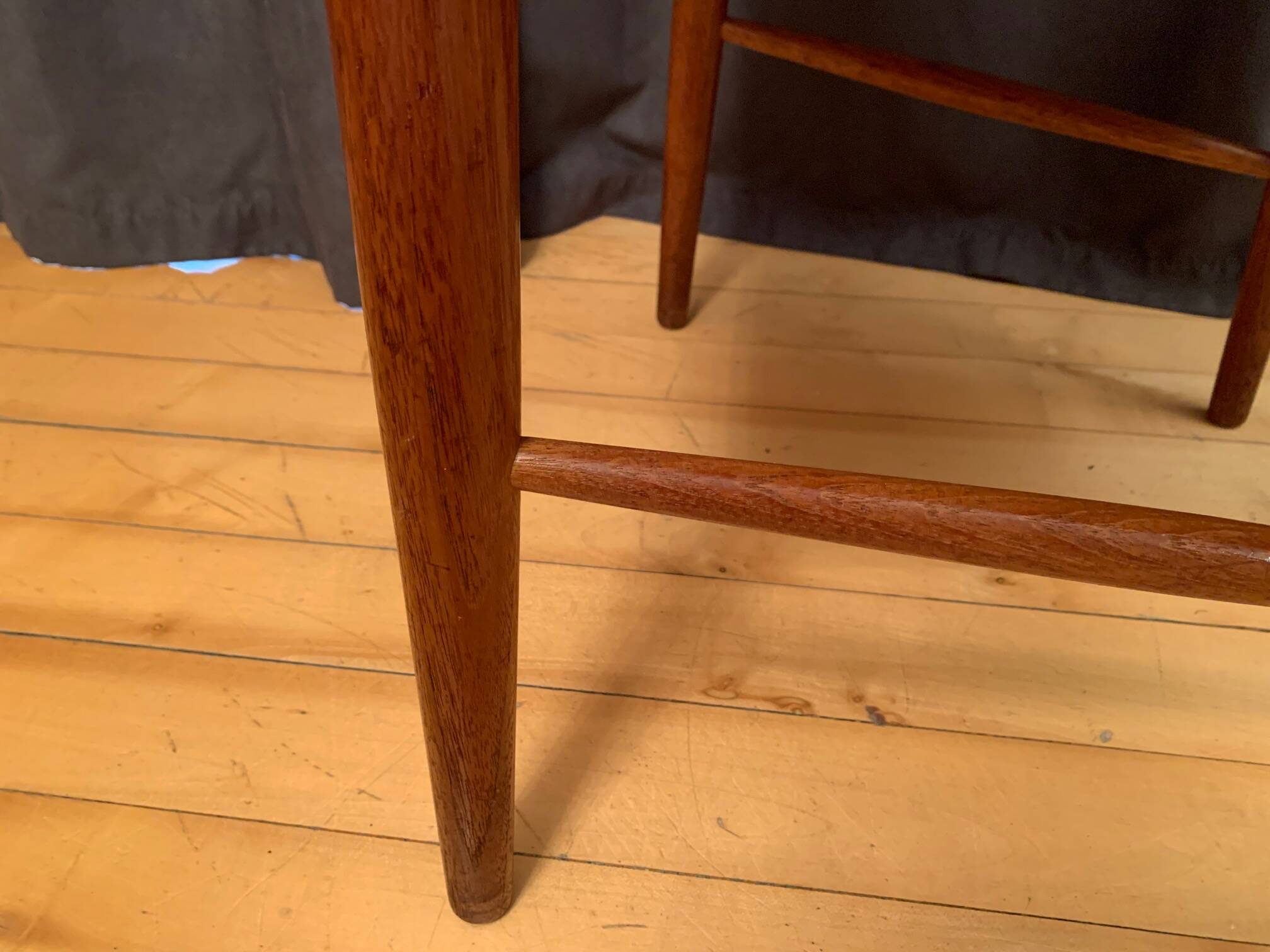 Armchair Model 223 designed by Kurt Olsen, Slagelse Mobelvaerk, Denmark, 1950s