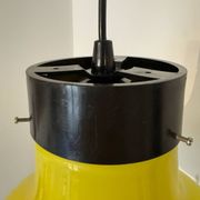 Suspension opaline jaune années 60