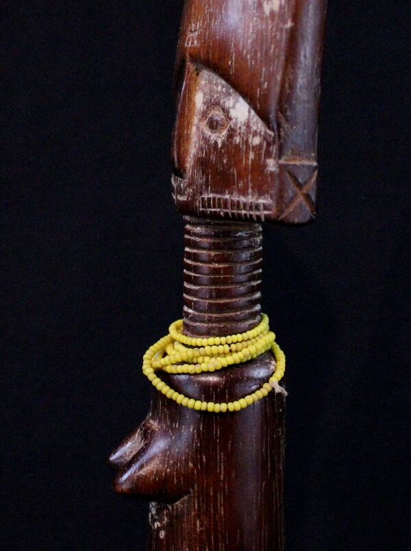 Poupée de fécondité ethnie Fanti du Ghan sur socle