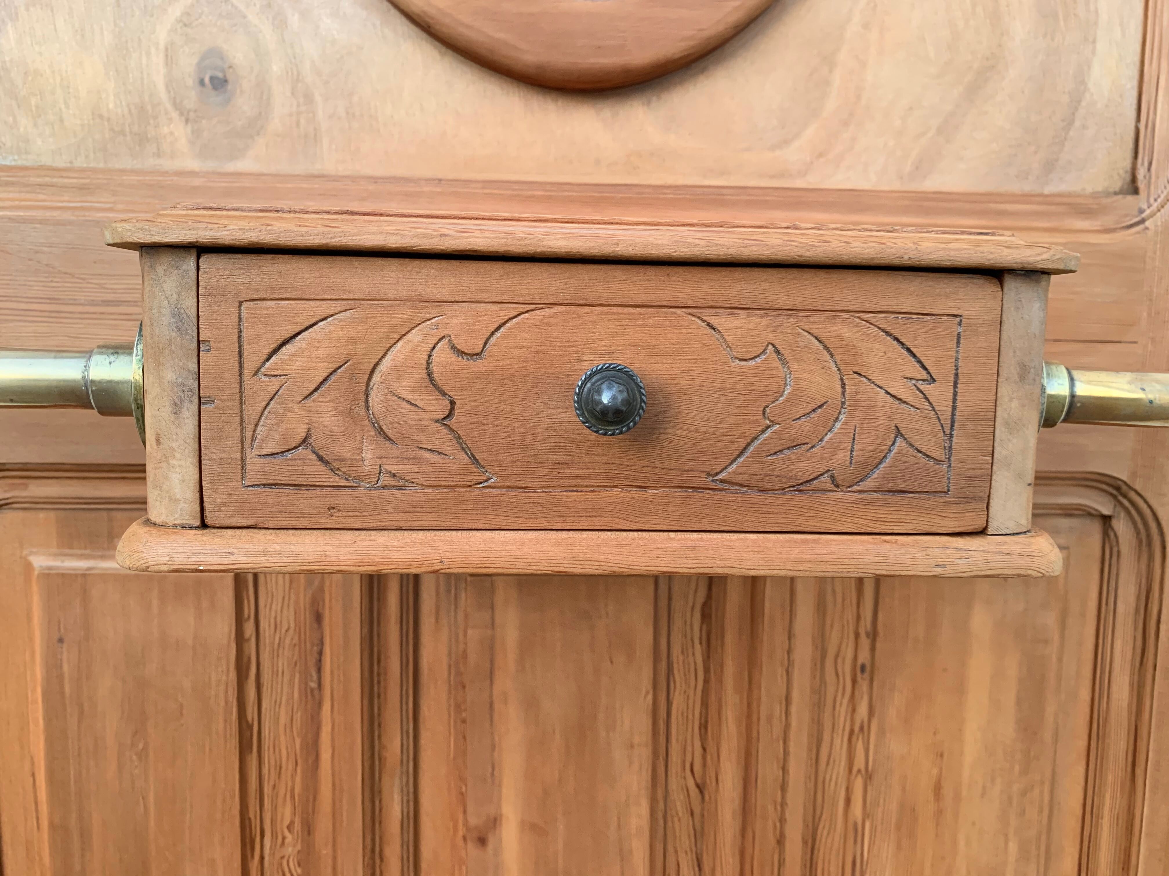 Vestiaire Art déco Noyer 1920