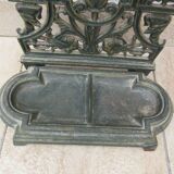 Cast iron umbrella holder