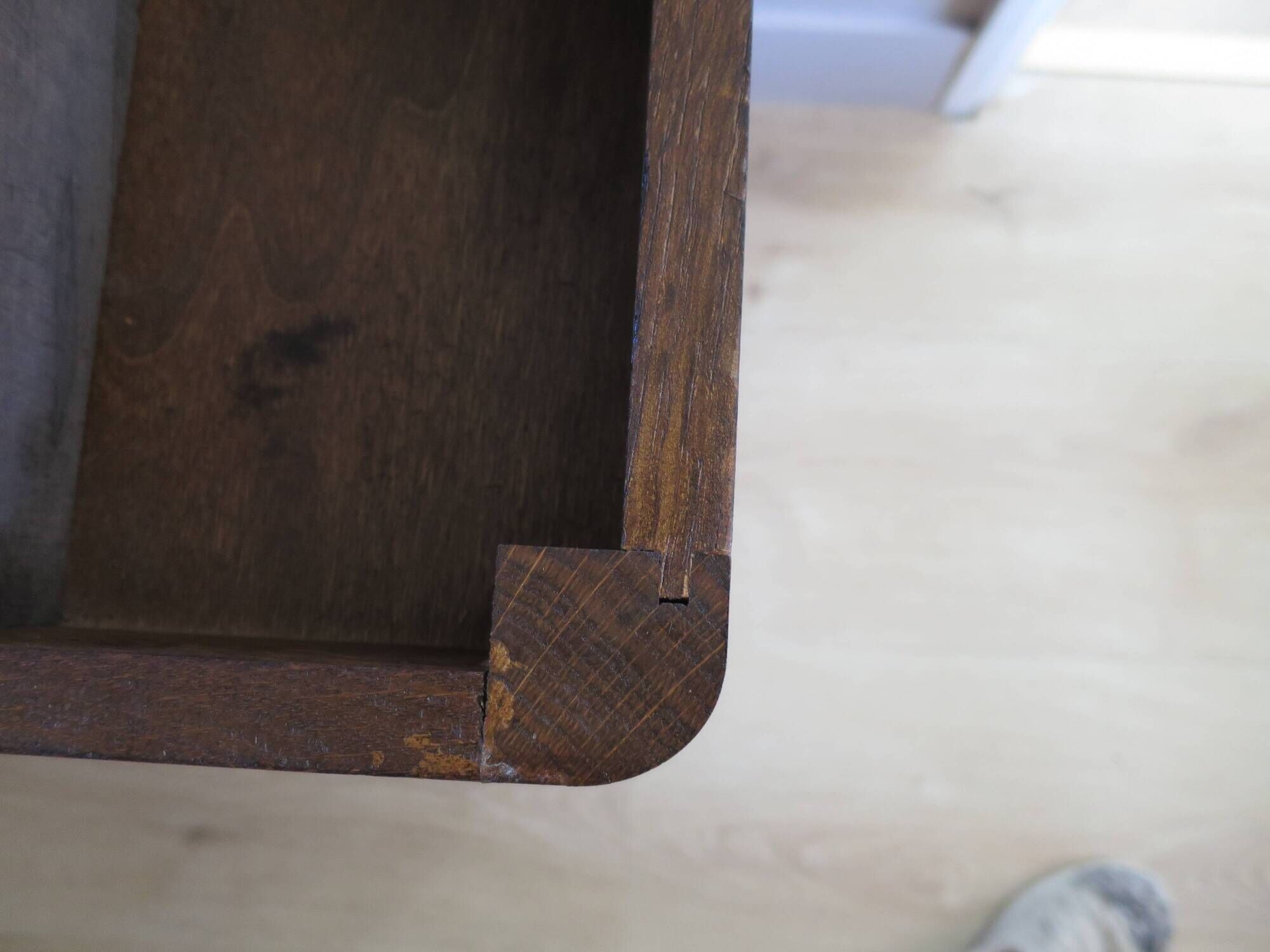 Vintage - Charming work table - Small chest of drawers/dressing table - Louis XV style - Cabriole legs - 2 drawers