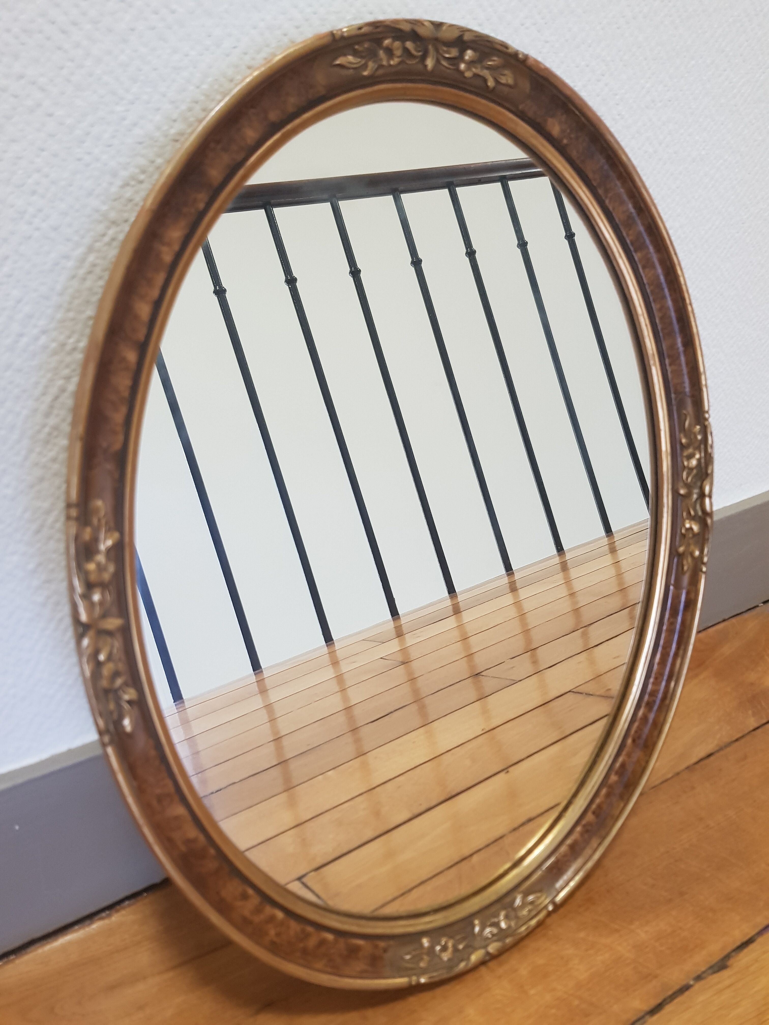 Ancient mirror 34x44cm