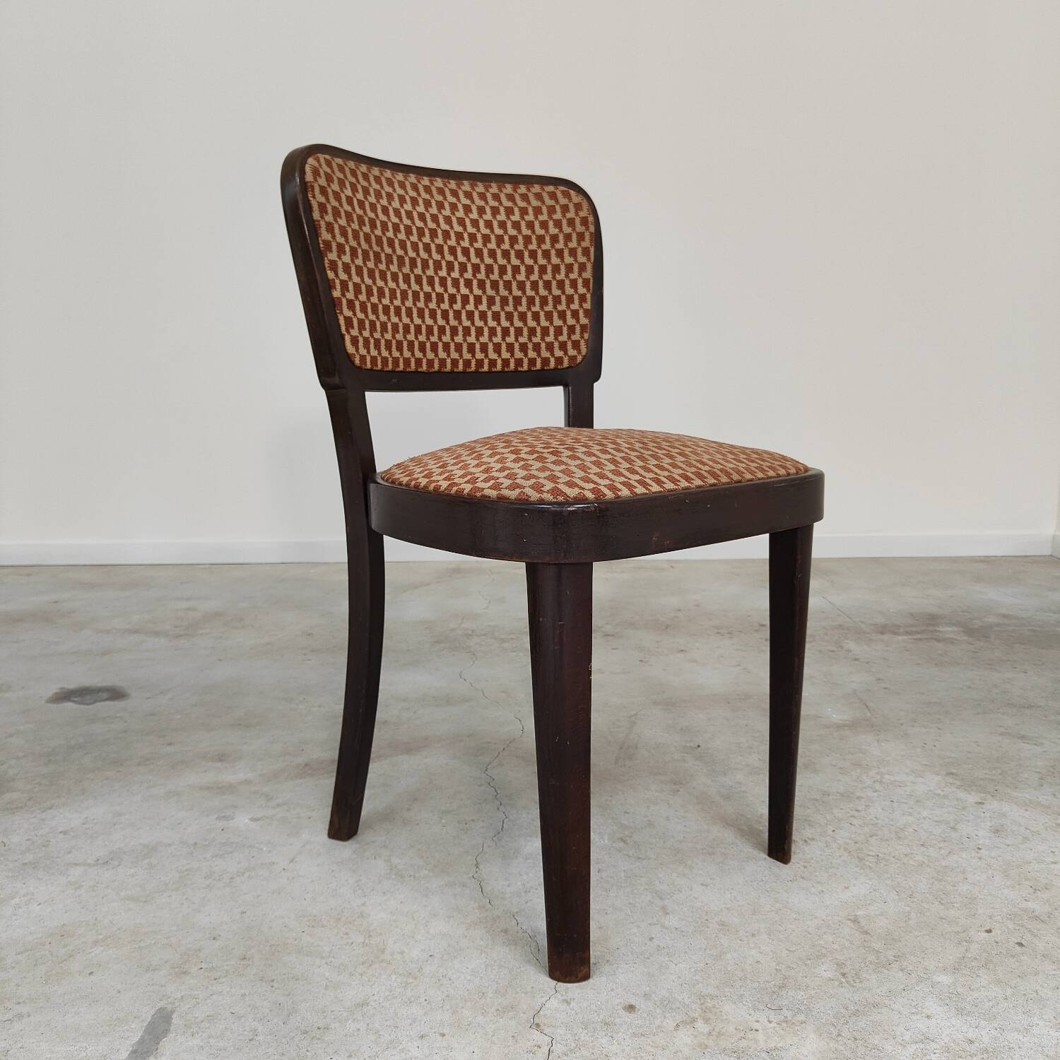 Set of 4 Thonet Art Deco chairs, 1930s, fabric and walnut