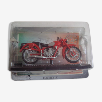 Moto guzzi falcone 1/24 hachette