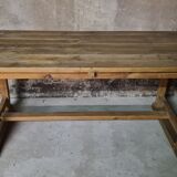 Farm table