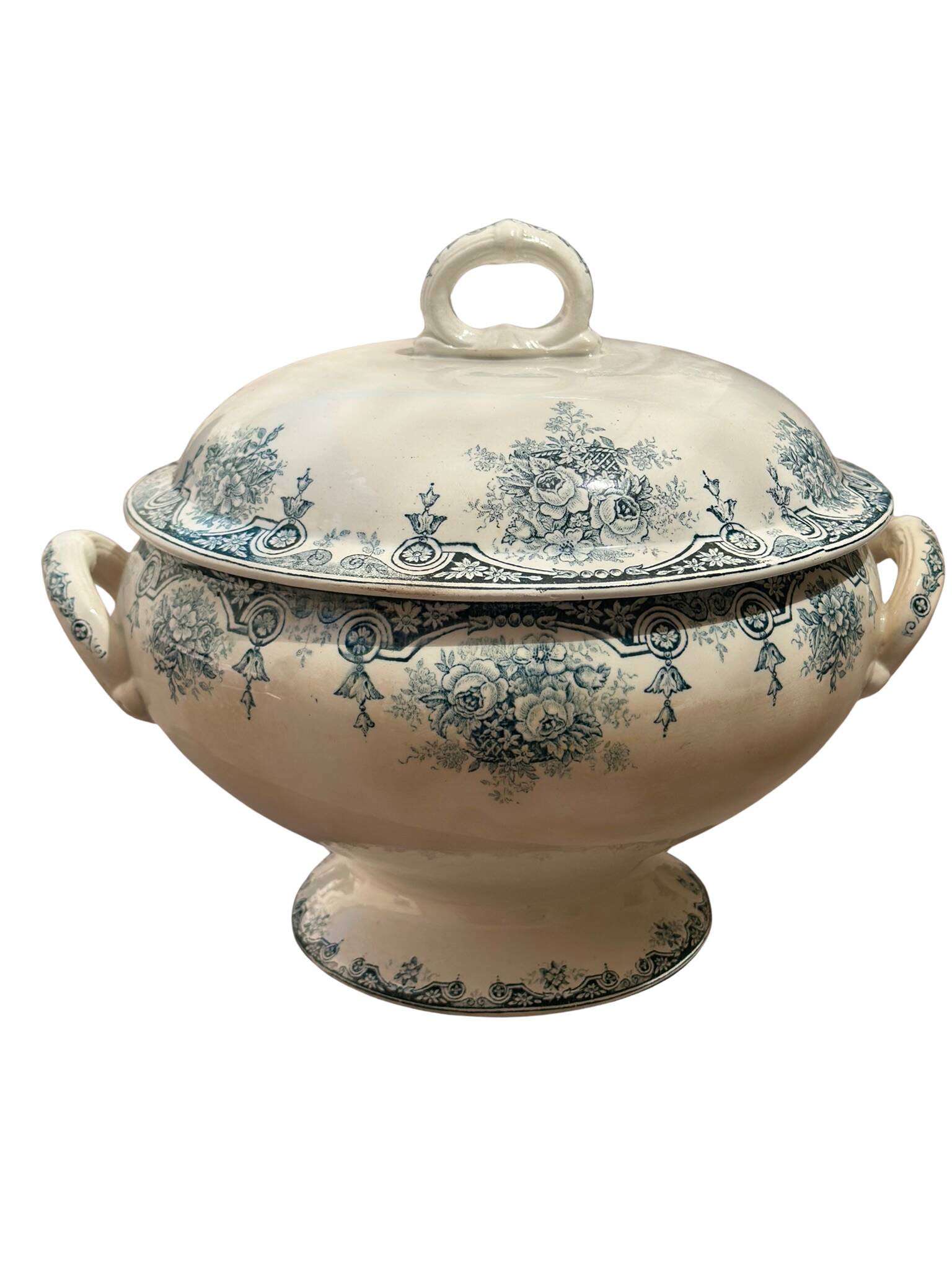 St Amandinoise Ironstone Soup Tureen, Pompadour Model, Blue Floral Decoration