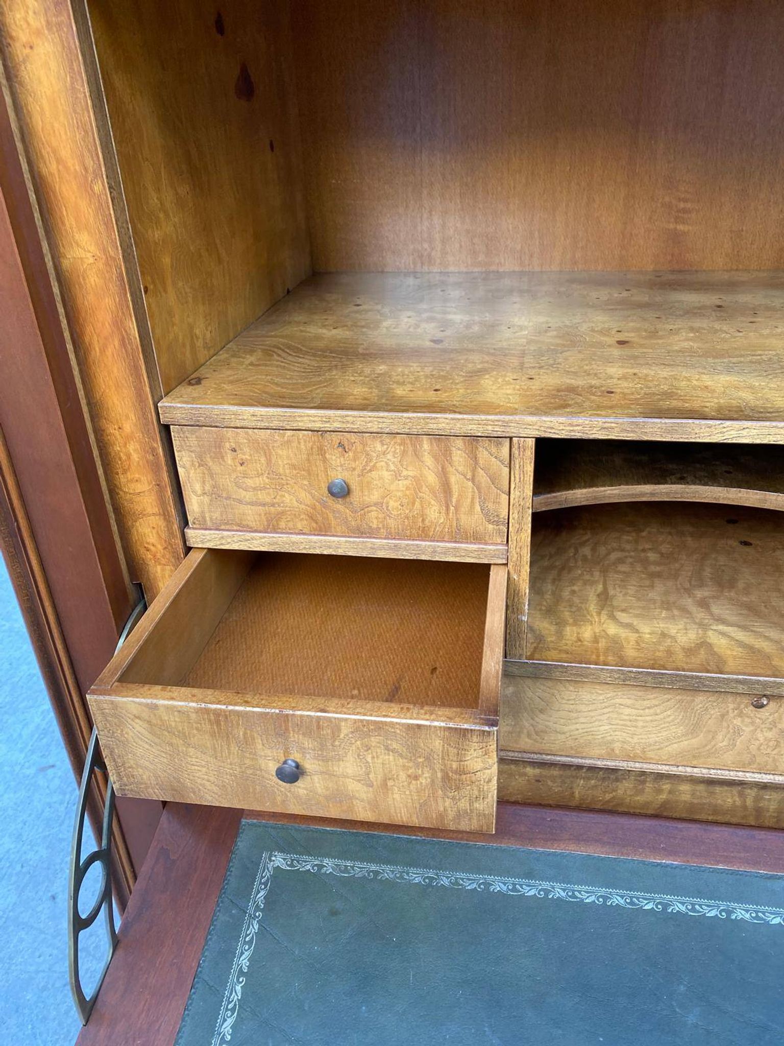 Louis Philippe secretary in solid wood with satin finish