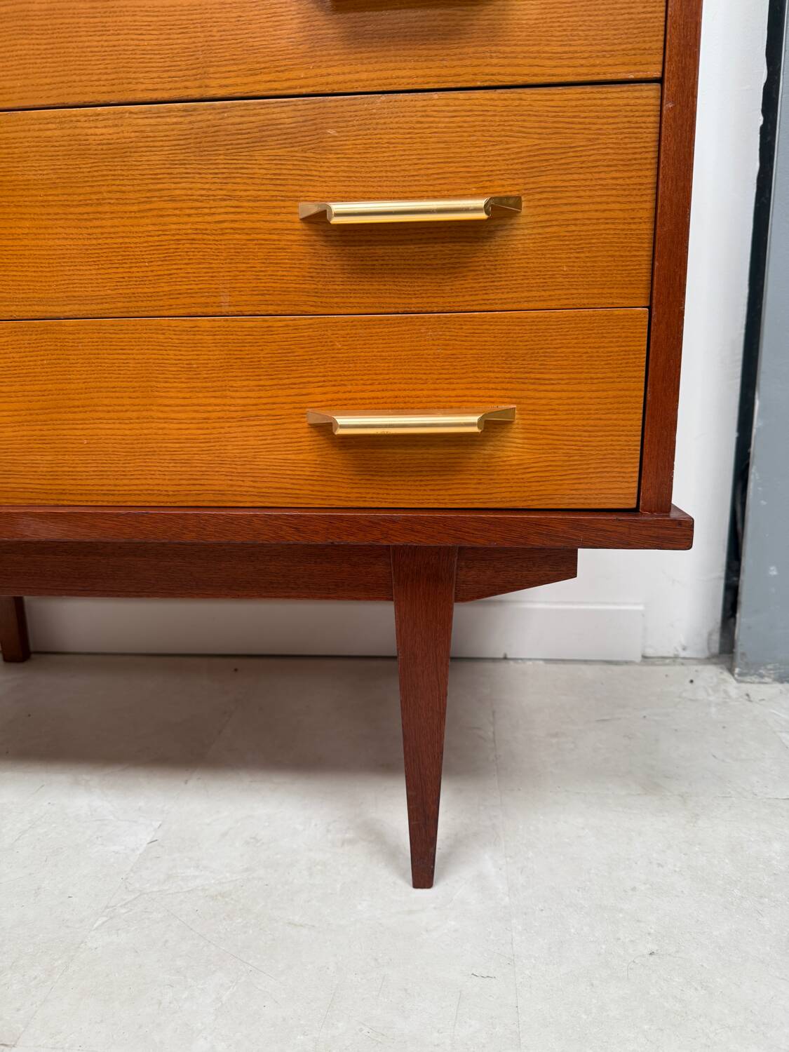 Vintage chest of drawers with spindle legs