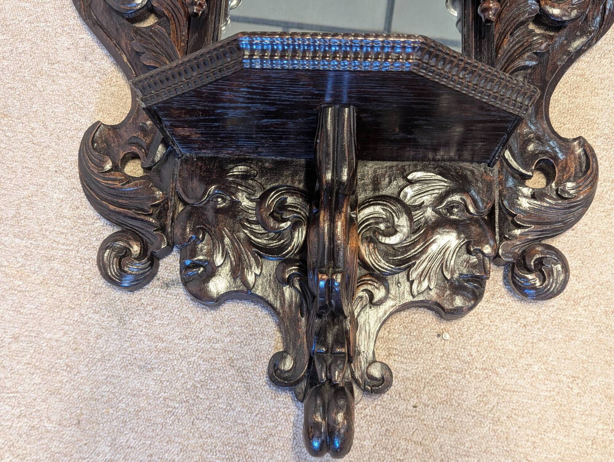 Large Flemish neo-Renaissance wall mirror in carved wood – late 19th century