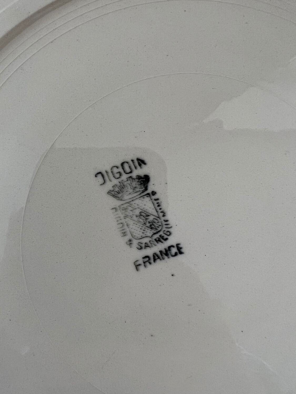 Presentation dish Sarreguemines Digoin