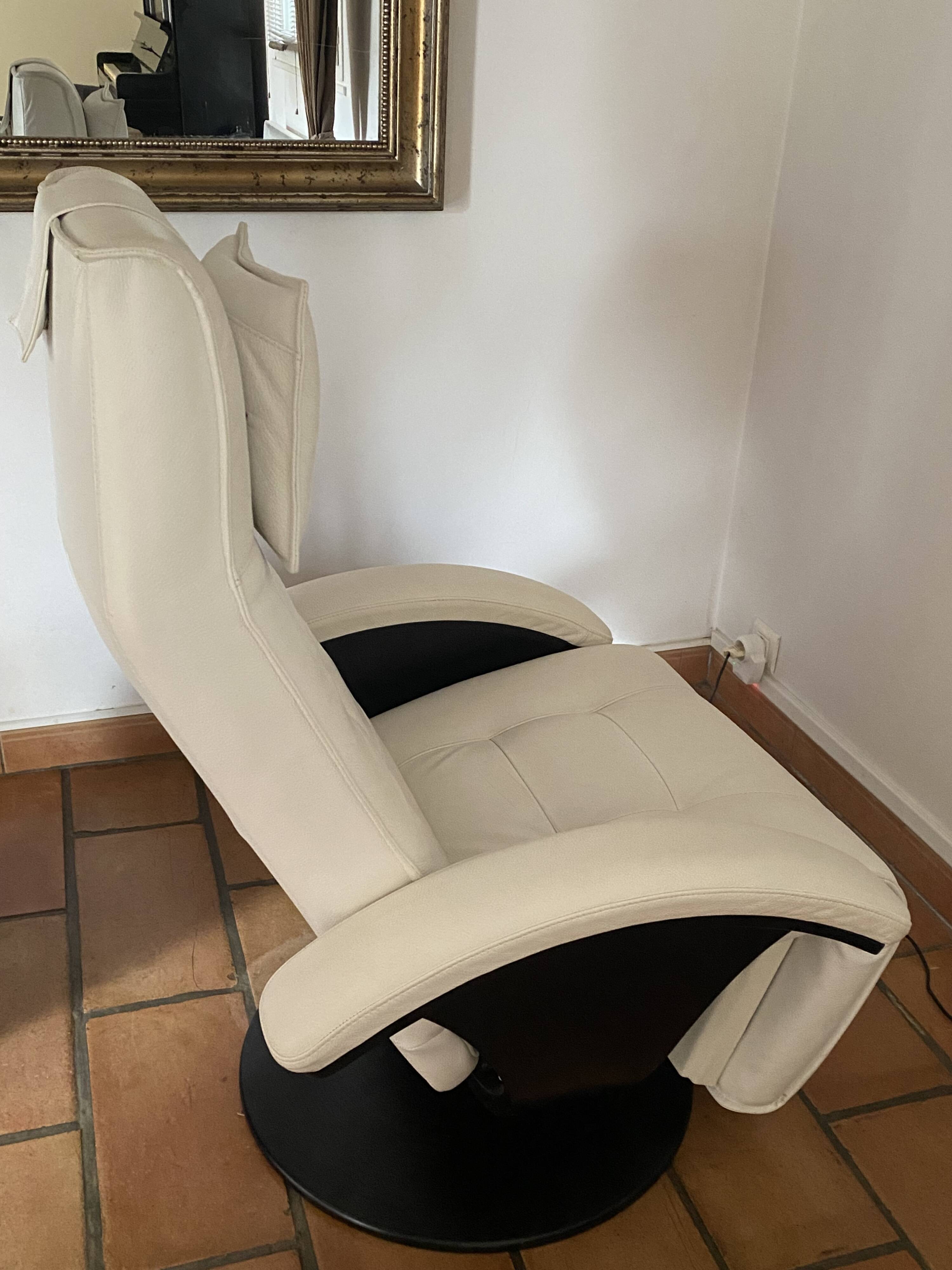 Mistral reclining armchair Roche Bobois