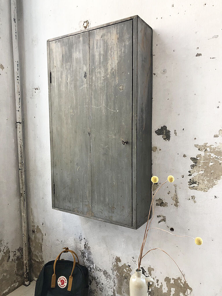 Wall craft furniture