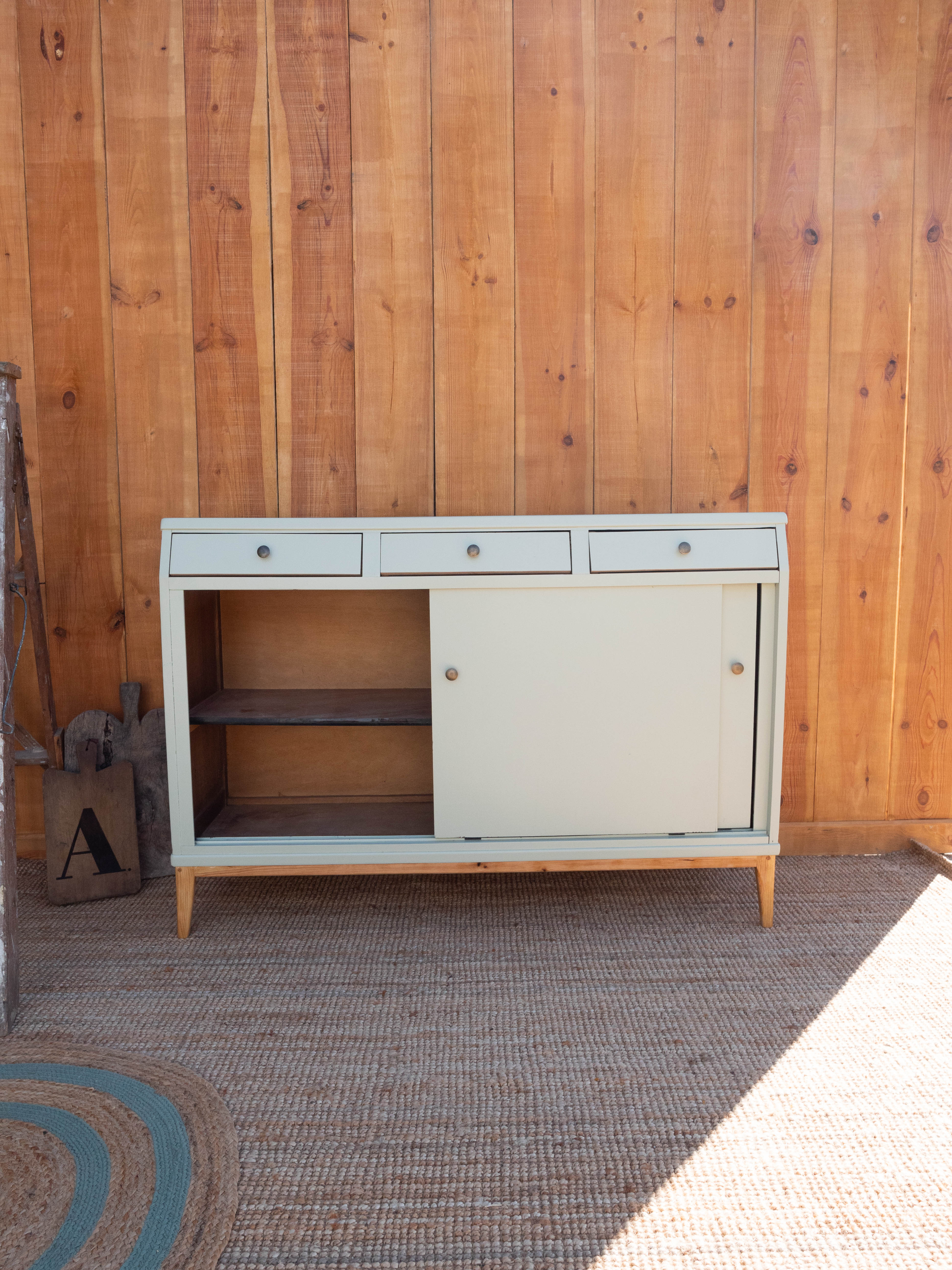 Infilade feet compass