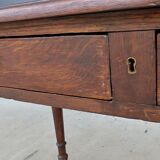 Farm table