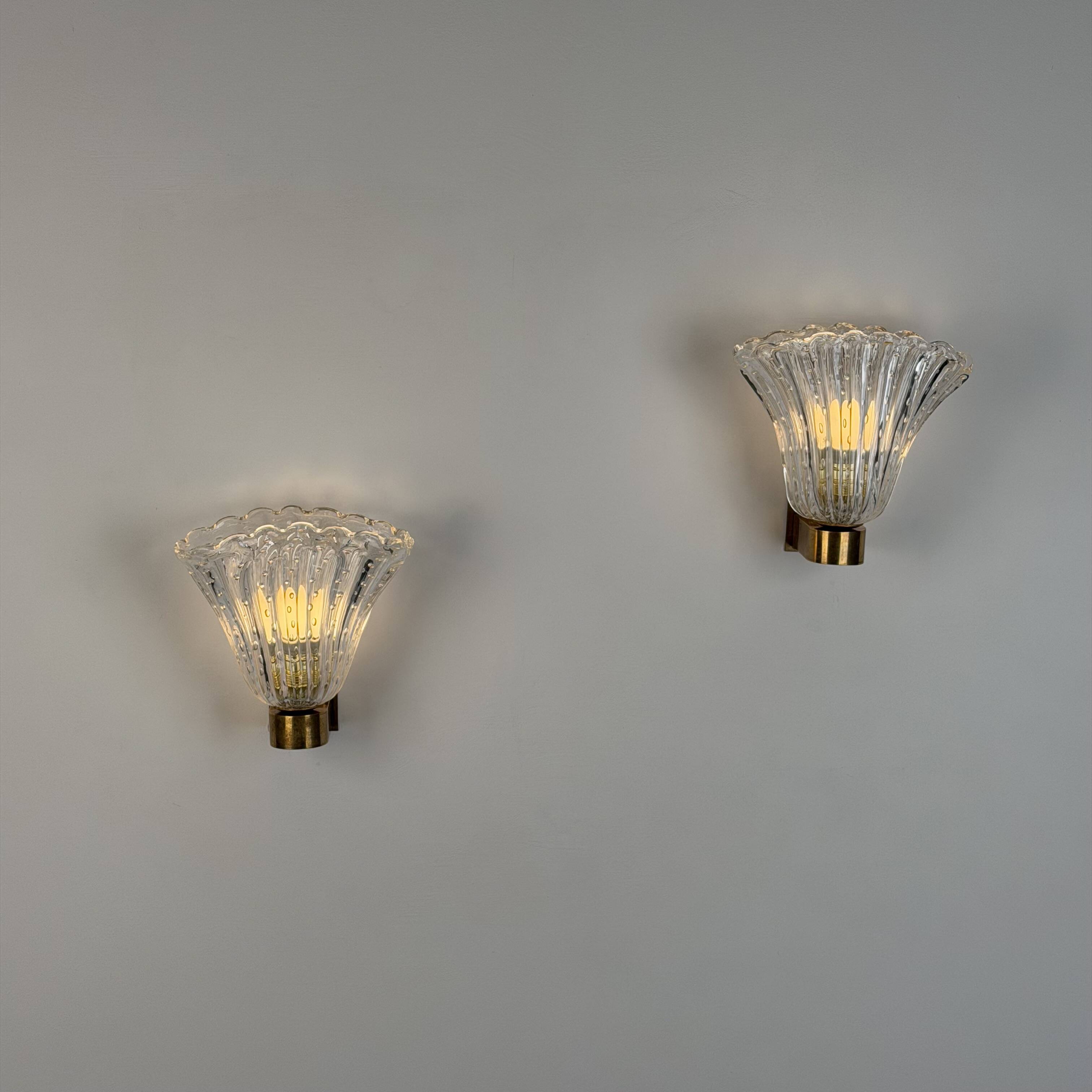 Pair of Archimede Seguso “Bullicante” Murano Glass Wall Sconces, 1940s