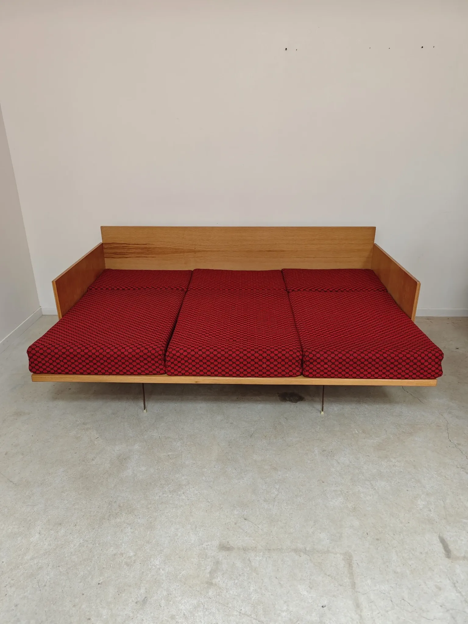 Folding bench Daybed sofa red and black fabric Libena Ex Teh