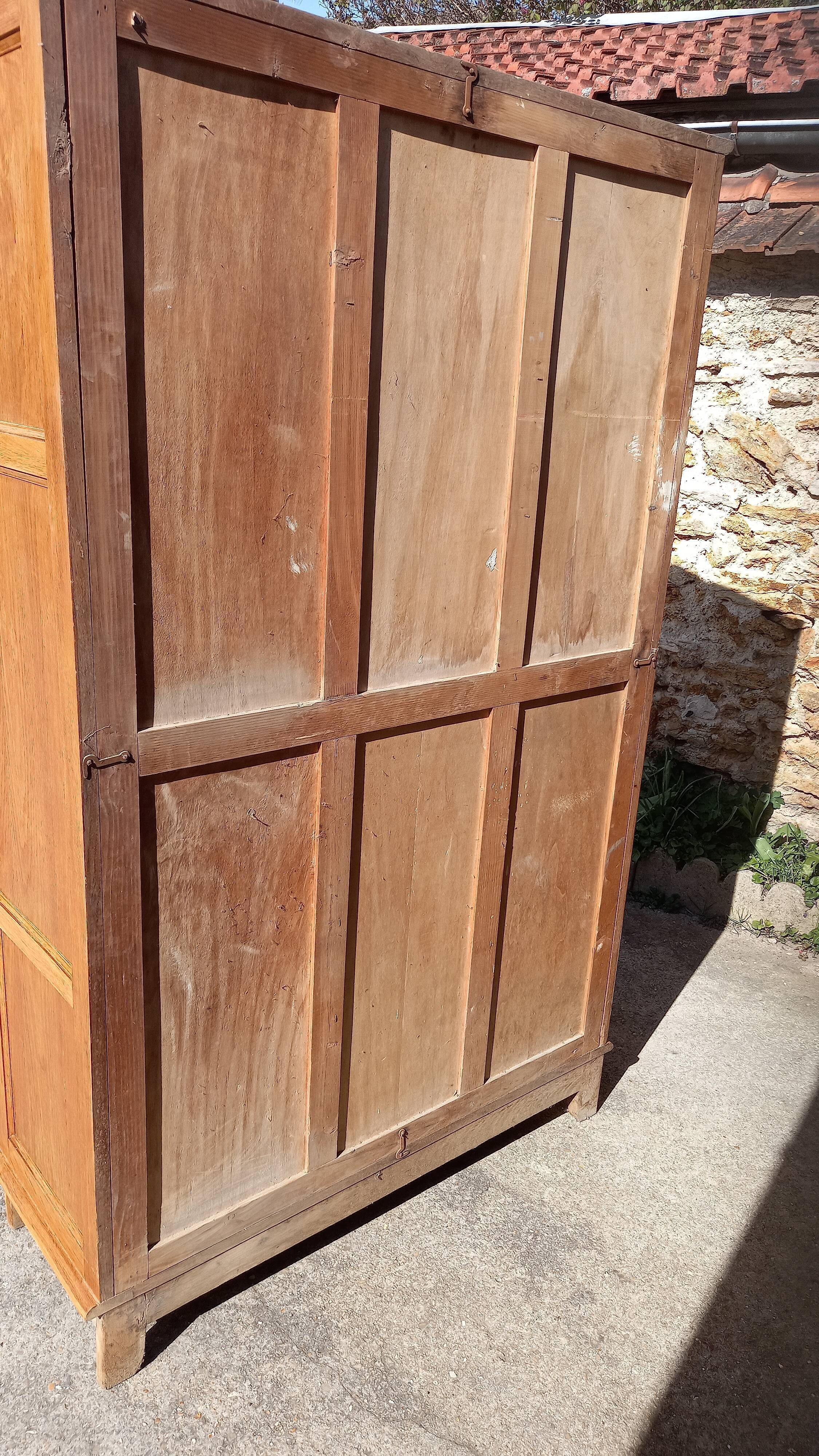 school cabinet of the 50s