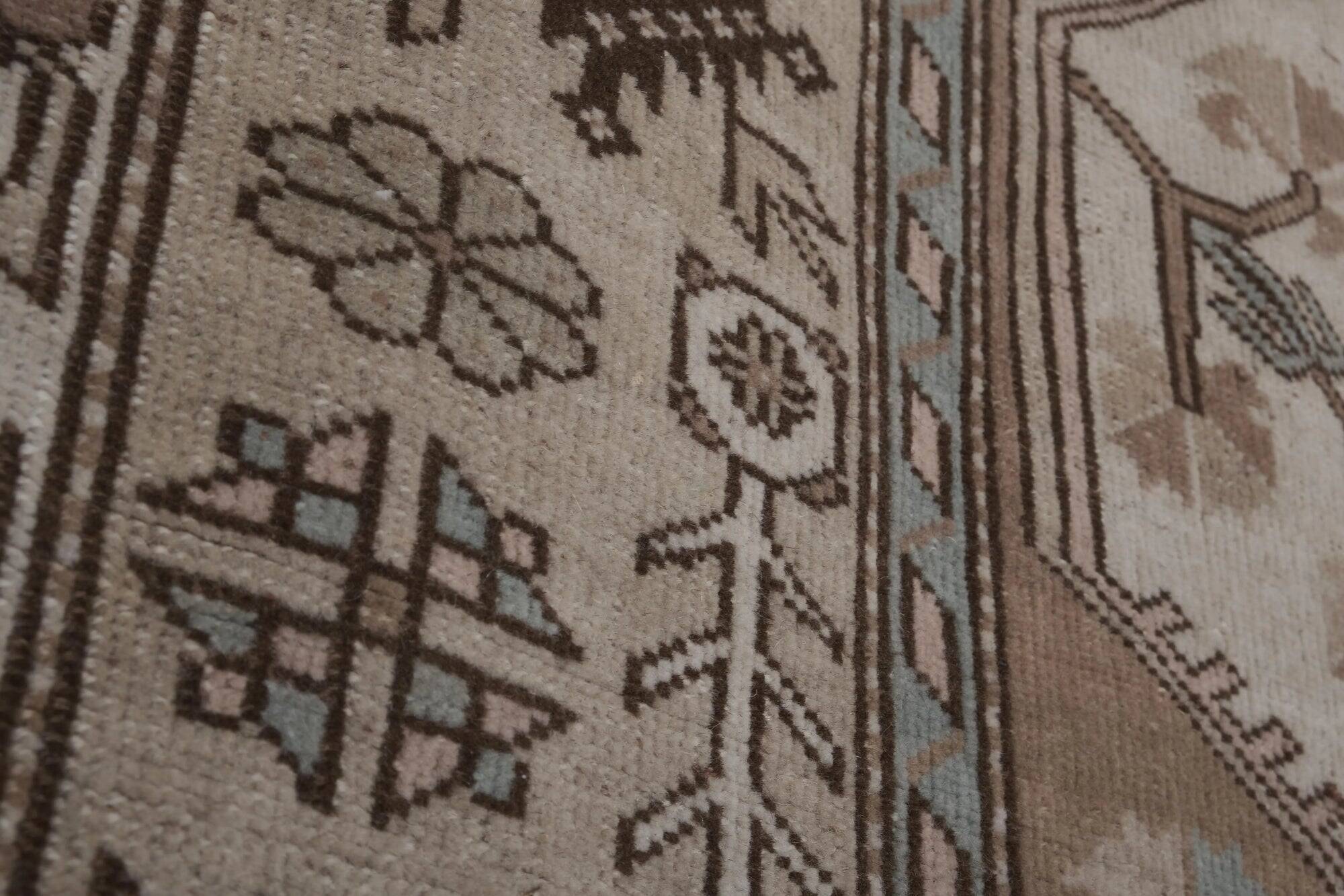 Vintage Turkish Oushak rug 217x272 cm