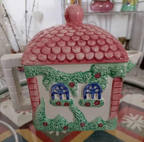 Vintage English cottage teapot