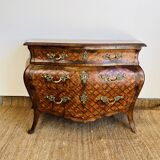 Commode tombeau style Louis XV