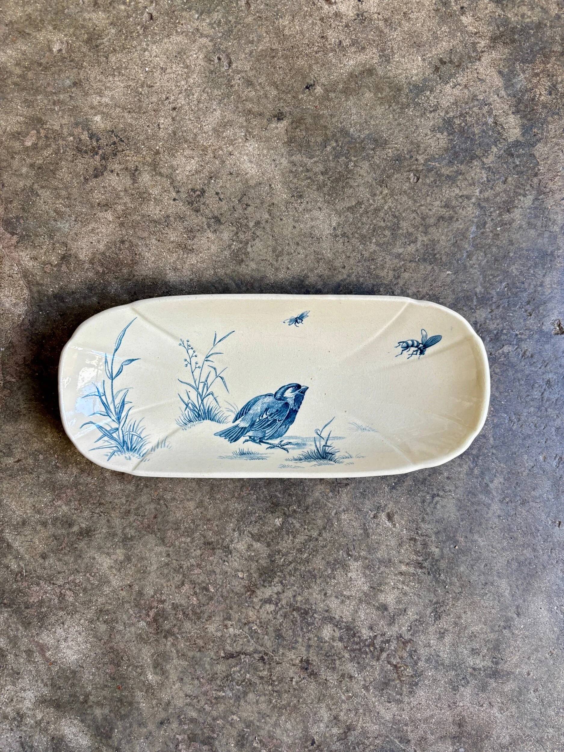 Ravier Gien in blue ironstone, "Birds" service around 1870.