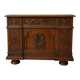 Renaissance-style chest in carved walnut from the 19th century.