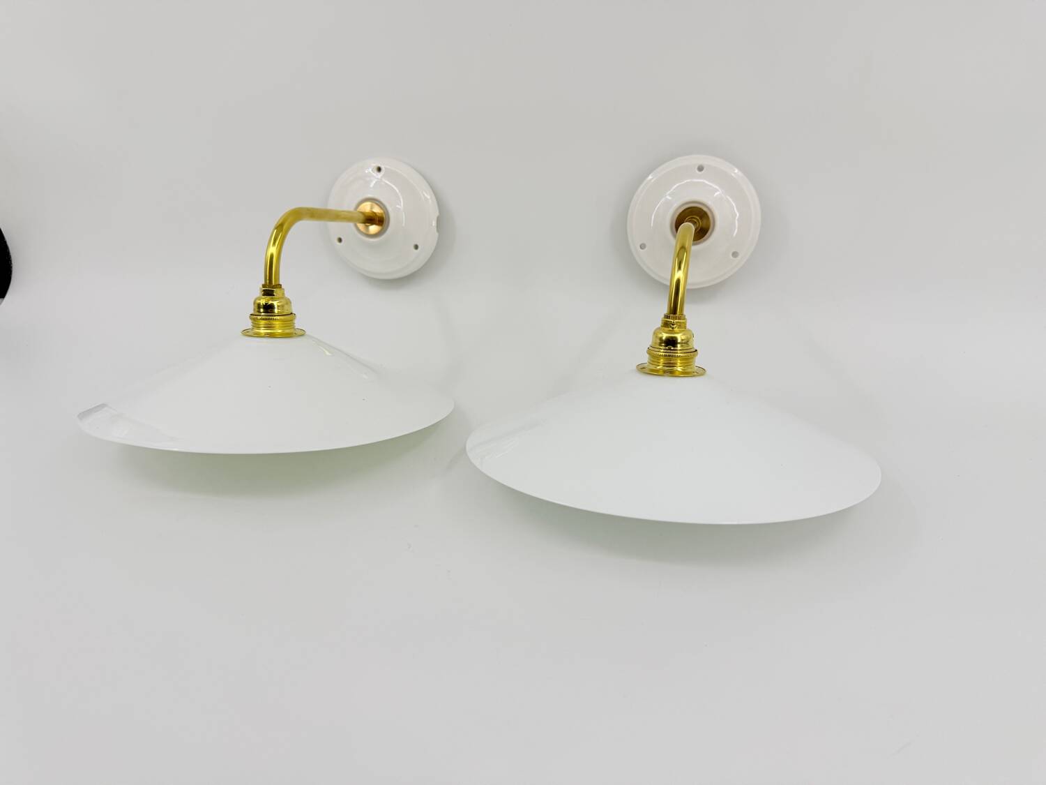 Opaline wall lights