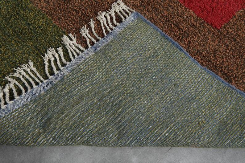 Pure wool rug, handwoven, authentic artisanal.