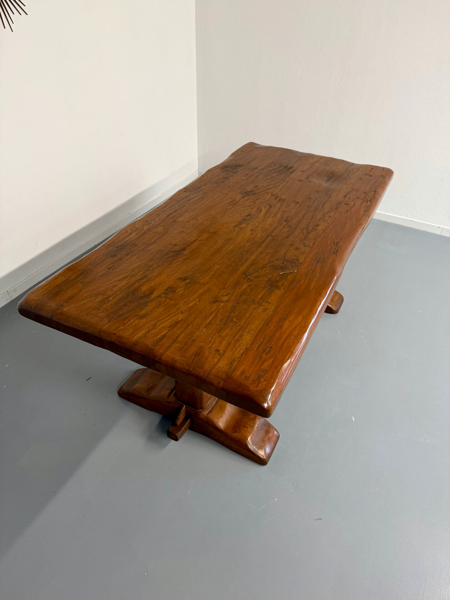 Monastery farmhouse table in thick solid oak, vintage 1960s.