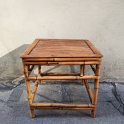 Table basse en bambou