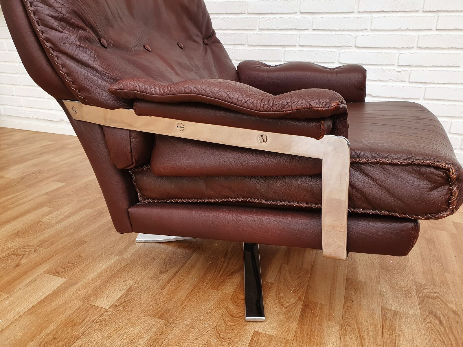 Fauteuil suédois Arne Norell des années 70