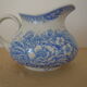 Broc céramique bleu et blanche