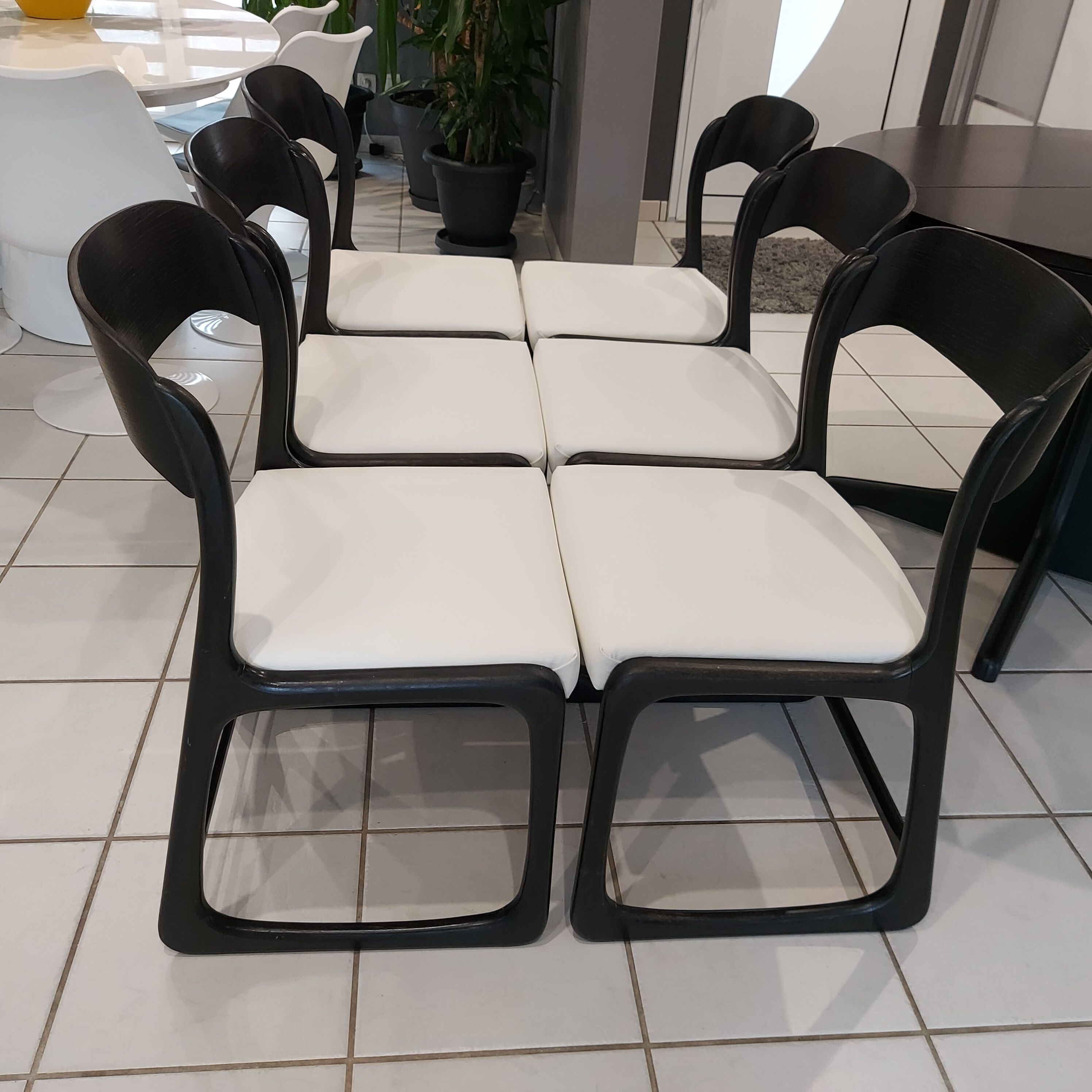 Suite of 6 chairs Sleigh Baumann vintage 1970s