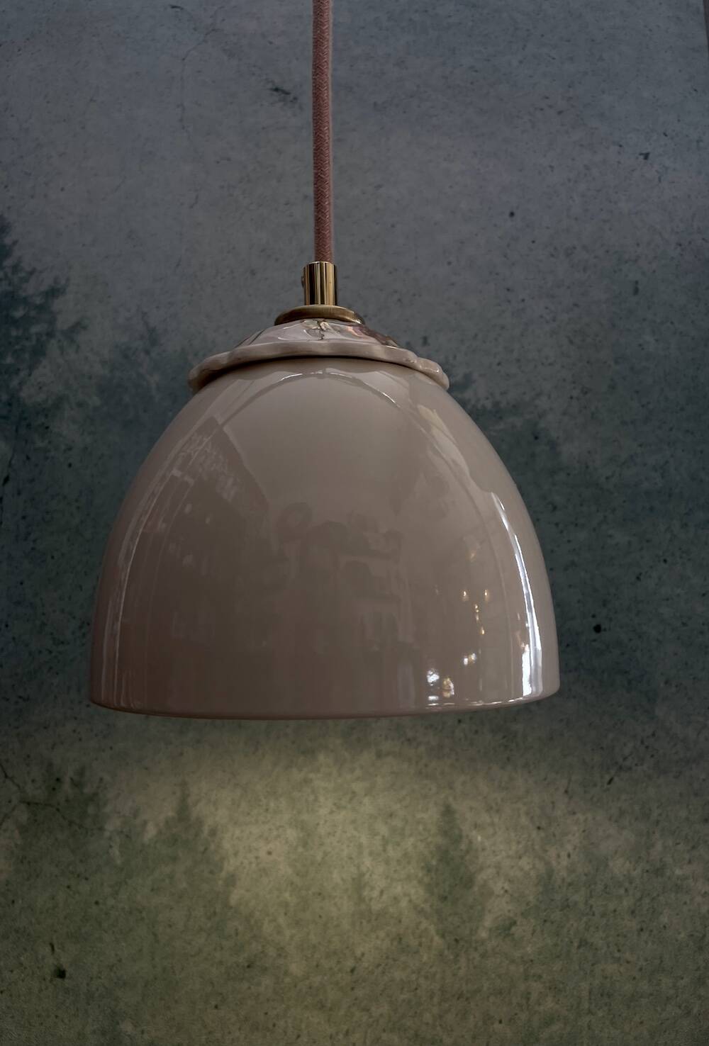 Beige ceramic lamp and decorative bowl