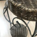 Tripod harness in wrought iron and wicker