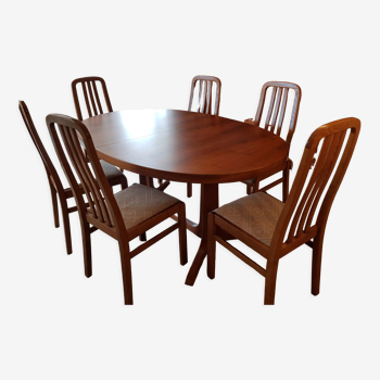 Table ovale avec 6 chaises