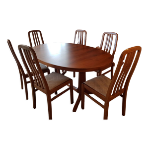 Table ovale avec 6 chaises