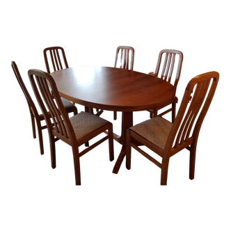 Oval table with 6 chairs