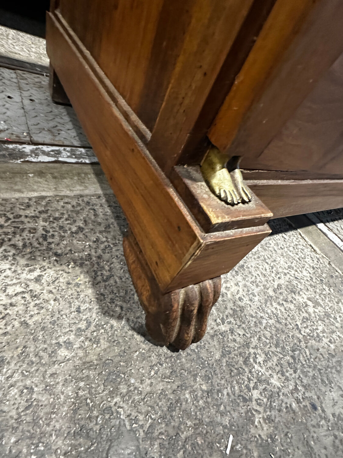 Empire commode from Egypt